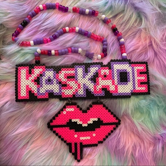 Kaskade 2 part 💋💛 Kandi Neclace - Picture 1 of 2